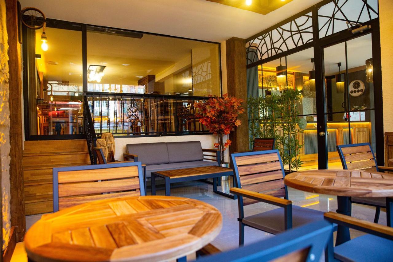Emirtimes Hotel Kadikoey Стамбул Экстерьер фото